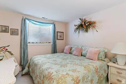 1880 Shadow Valley Dr, Ogden, UT 84403 - Photo 29