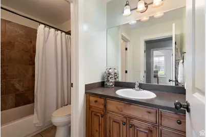 3535 W Overlook Dr, Layton, UT 84041 - Photo 19