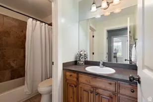 3535 W Overlook Dr, Layton, UT 84041 - Photo 19