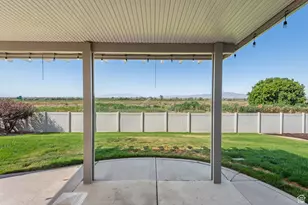 3535 W Overlook Dr, Layton, UT 84041 - Photo 21