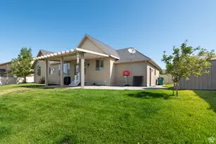 3535 W Overlook Dr, Layton, UT 84041 - Photo 25