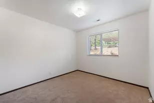 1040 E Quail Park Dr, Millcreek, UT 84117 - Photo 7