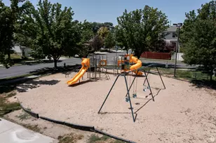 1193 W Dun Robin Ct, Murray, UT 84123 - Photo 31