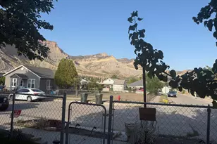 286 Duchesne St, Helper, UT 84526 - Photo 3