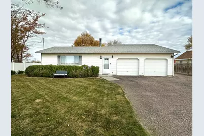 145 E Center, Lynndyl, UT 84640 - Photo 1