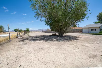145 E Center, Lynndyl, UT 84640 - Photo 3