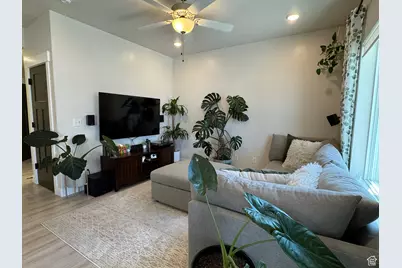 2373 W Howard St, West Haven, UT 84401 - Photo 7