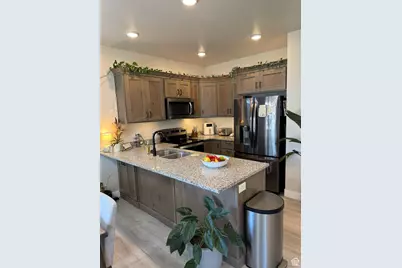 2373 W Howard St, West Haven, UT 84401 - Photo 13