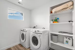 1385 N 680 W, Tooele, UT 84074 - Photo 23