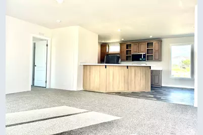 1435 E 5975 S #14, Vernal, UT 84078 - Photo 3