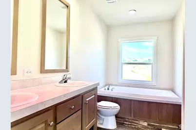 1435 E 5975 S #14, Vernal, UT 84078 - Photo 13