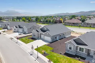 6199 W Wapiti Ridge Ln, Herriman, UT 84096 - Photo 5