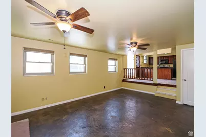 2333 W Ledgewood Dr, Taylorsville, UT 84129 - Photo 23