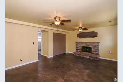 2333 W Ledgewood Dr, Taylorsville, UT 84129 - Photo 21