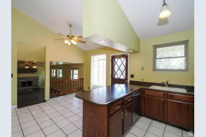 2333 W Ledgewood Dr, Taylorsville, UT 84129 - Photo 13