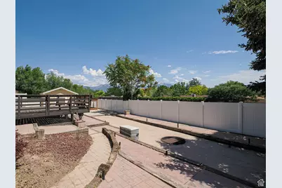 2333 W Ledgewood Dr, Taylorsville, UT 84129 - Photo 43