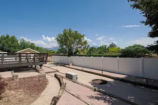 2333 W Ledgewood Dr, Taylorsville, UT 84129 - Photo 43