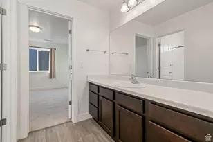 194 N Valcrest Dr, Saratoga Springs, UT 84045 - Photo 17