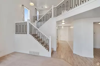 194 N Valcrest Dr, Saratoga Springs, UT 84045 - Photo 9