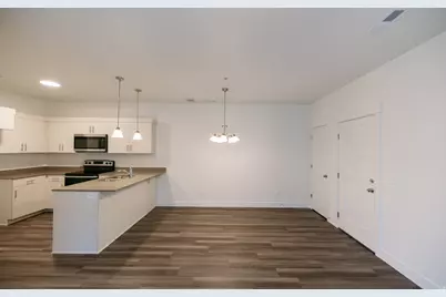 842 N Coulsen Dr #L201, Saratoga Springs, UT 84045 - Photo 5