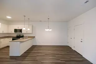 842 N Coulsen Dr, Saratoga Springs, UT 84045 - Photo 5