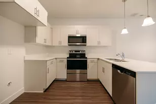 842 N Coulsen Dr, Saratoga Springs, UT 84045 - Photo 11