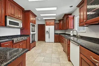 434 River Heights Blvd, River Heights, UT 84321 - Photo 7