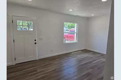 506 N 1000 W, Salt Lake City, UT 84116 - Photo 11