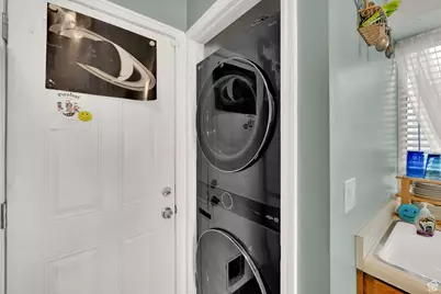 1380 W Ocean Ct, Salt Lake City, UT 84123 - Photo 17