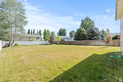 1099 Three Point Ave, Logan, UT 84321 - Photo 27
