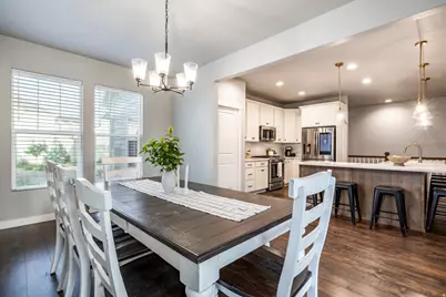 1042 W Shoreline Dr, Layton, UT 84041 - Photo 15