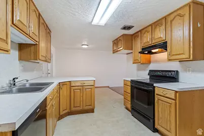 2363 N 600 E, North Ogden, UT 84414 - Photo 9