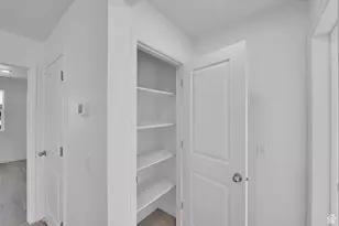 8648 N Haloran Ct, Lake Point, UT 84074 - Photo 33