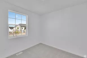 8648 N Haloran Ct, Lake Point, UT 84074 - Photo 19