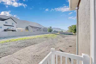 8622 N Haloran Ct, Lake Point, UT 84074 - Photo 35