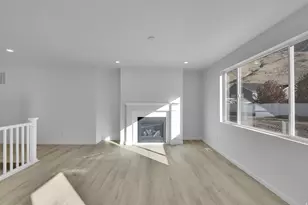 8622 N Haloran Ct, Lake Point, UT 84074 - Photo 7