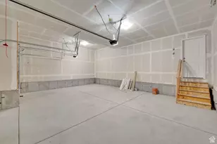 2068 E Dolan Dr, Lake Point, UT 84074 - Photo 37