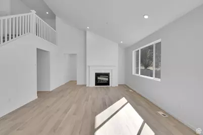 2068 E Dolan Dr #1333, Lake Point, UT 84074 - Photo 5