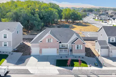 2068 E Dolan Dr #1333, Lake Point, UT 84074 - Photo 27