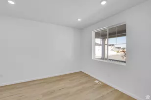 2056 E Dolan Dr N, Lake Point, UT 84074 - Photo 17