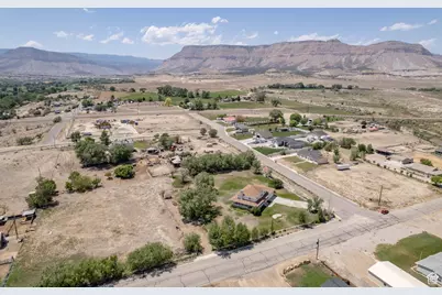 190 E 600 N, Ferron, UT 84523 - Photo 79
