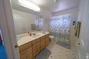 190 E 600 N, Ferron, UT 84523 - Photo 43