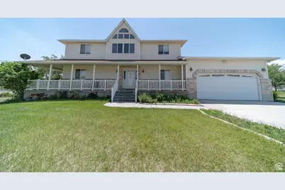 190 E 600 N, Ferron, UT 84523 - Photo 1