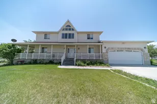 190 E 600 N, Ferron, UT 84523 - Photo 1
