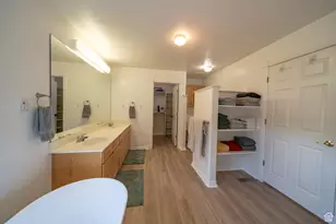 190 E 600 N, Ferron, UT 84523 - Photo 33