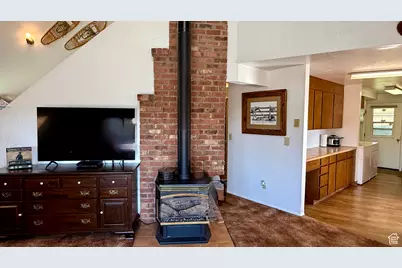 690 E 500 S, Fillmore, UT 84631 - Photo 21