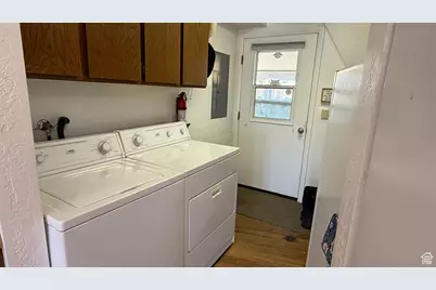 690 E 500 S, Fillmore, UT 84631 - Photo 15