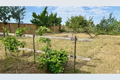 690 E 500 S, Fillmore, UT 84631 - Photo 31