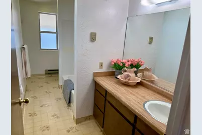 690 E 500 S, Fillmore, UT 84631 - Photo 19