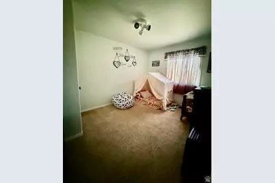 536 N Sundance Cir, Vernal, UT 84078 - Photo 9